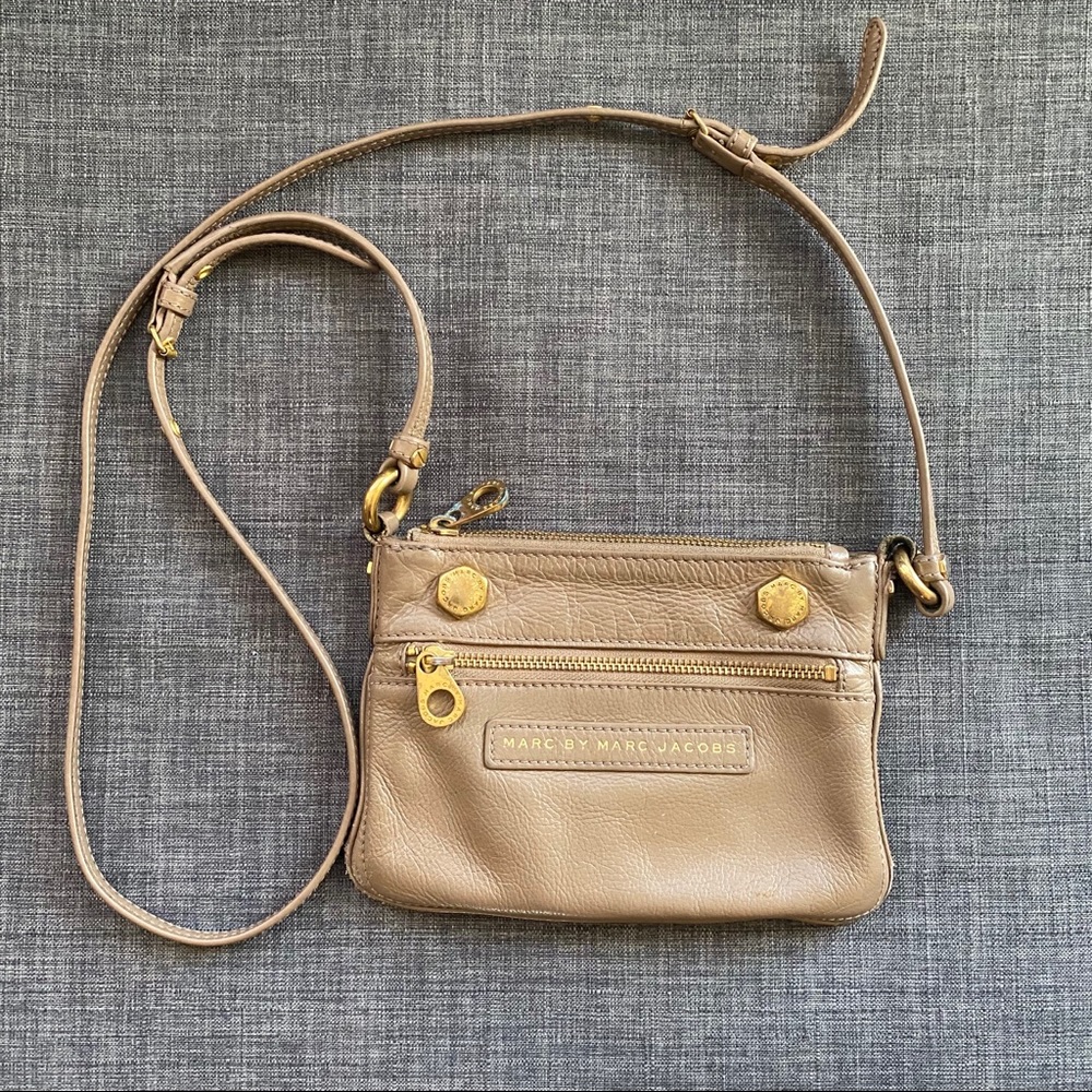 MARC BY MARC JACOBS SMALL CROSSBODY